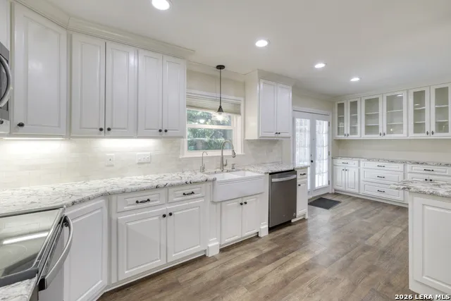 921 Maple Uvalde, TX 78801