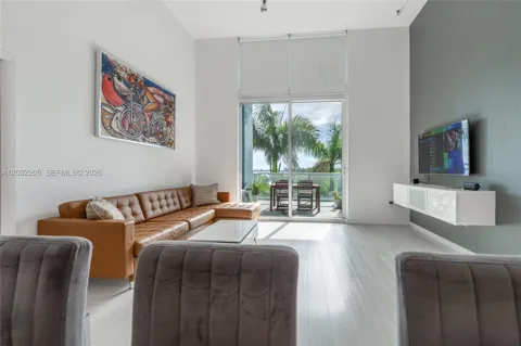 1900 Bayshore Dr #602
