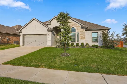 5622 Log Cabin Court