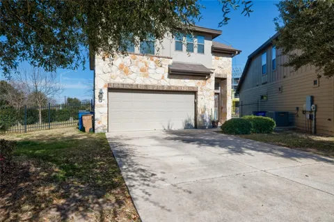 2101 Rivers Edge Way #4
