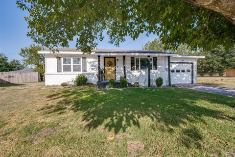 2506 Johnson Circle