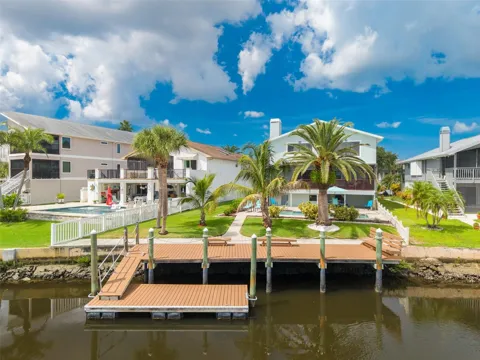6206 BAYSIDE DRIVE