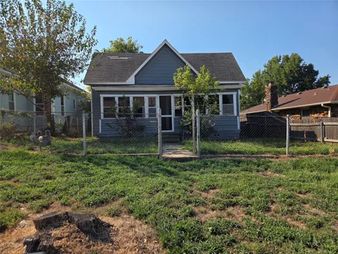 1204 E Lincoln Avenue