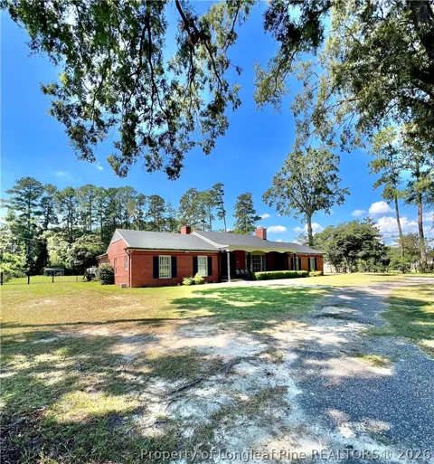 1502 Lakeview Road