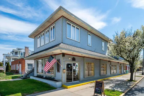 839 Wesley Ave