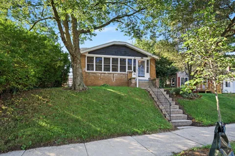 1036 Dickinson Street SE