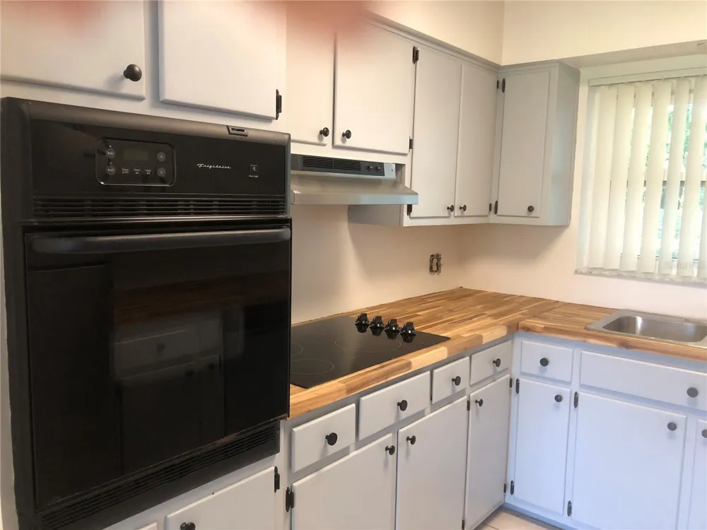 1528 GROVE STREET Clearwater, FL 33755
