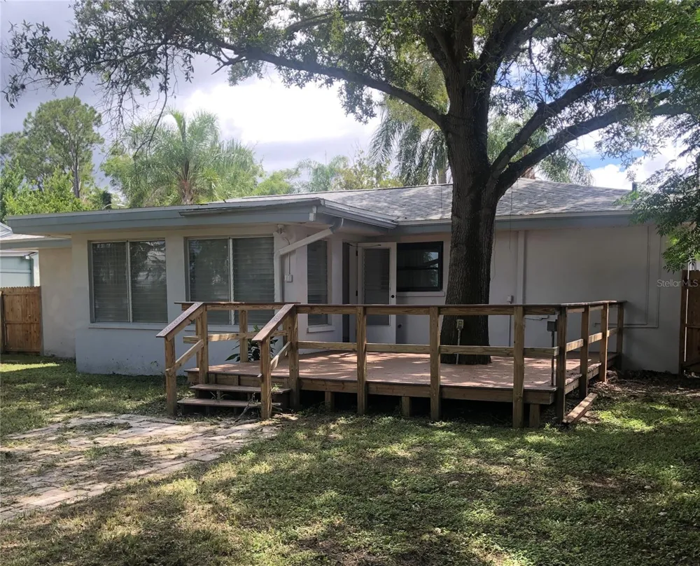 1528 GROVE STREET Clearwater, FL 33755