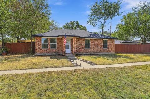 900 Grand Avenue