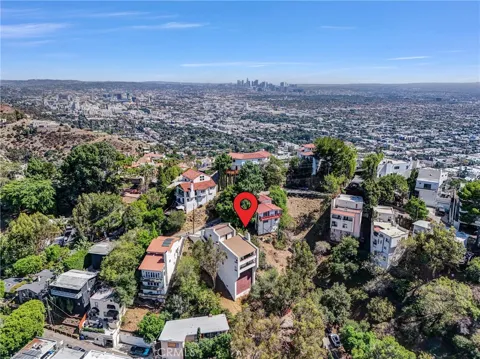 8289 Grand View