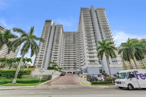 2030 S Ocean Dr #701