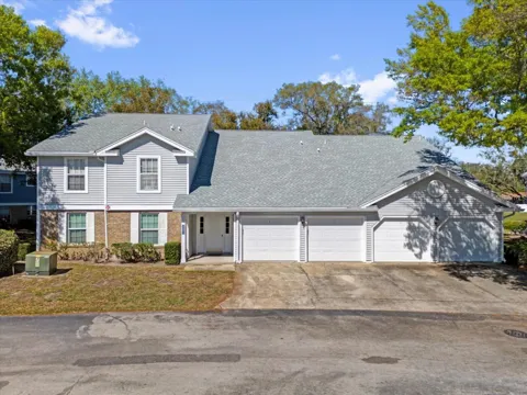 4801 COACHMANS DR DRIVE #3