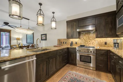 610 Columbine Road #6109