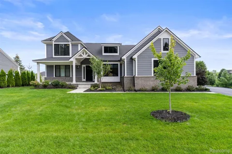 6142 Stonewood Drive