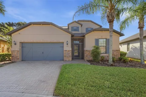 125 LA CRESTA COURT