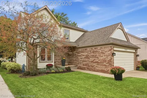 1664 Hanley Court