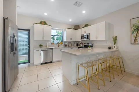 1622 SW 28TH COURT