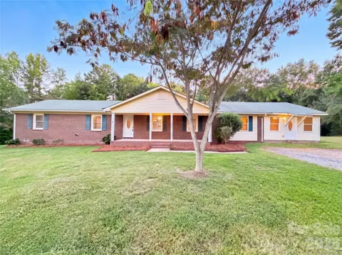 15408 Shawnee Trail