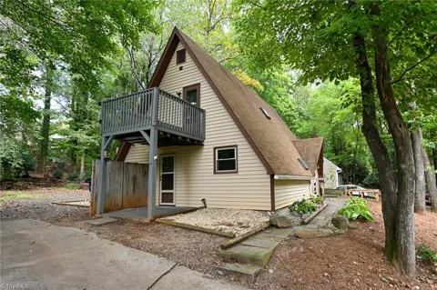 1469 Old Town Road