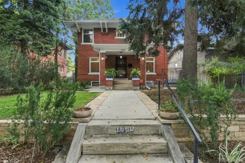 1660 Race Street