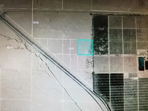 10 Salton Sea Road