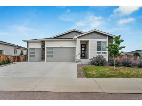 1592 Maggie Mae Lane