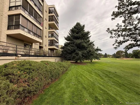13961 E Marina Drive E #242-601