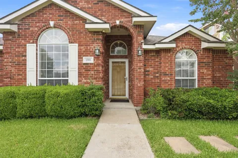2501 Saddle Horn Drive