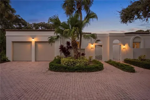 8421 SABAL PALM COURT #8421