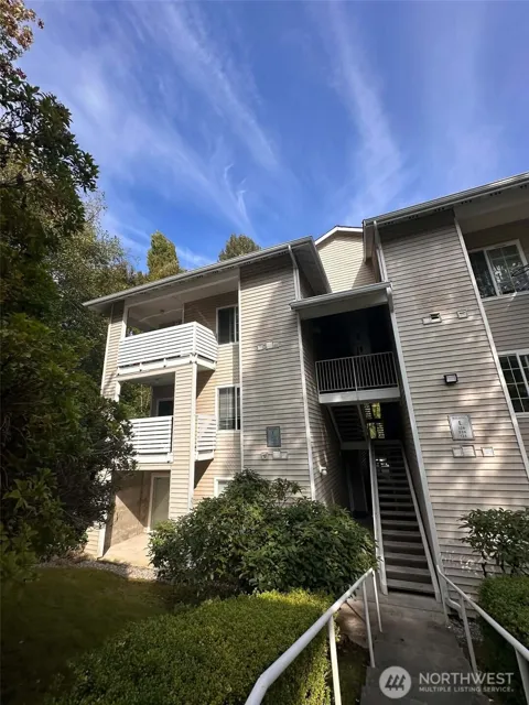 801 Rainier Avenue #E326