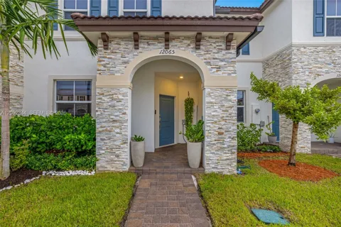 12065 NW 24th Pl