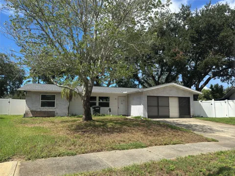 2076 BUTTERNUT CIRCLE W