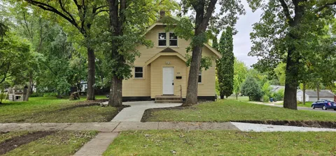 329 W Birch Avenue