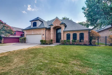 2907 Bluffview Drive