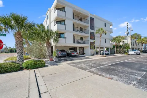 2112 GULF BOULEVARD #4B