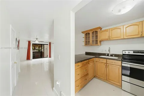 1901 NW S River Dr #30C