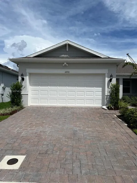 1893 Spring Shower Cir