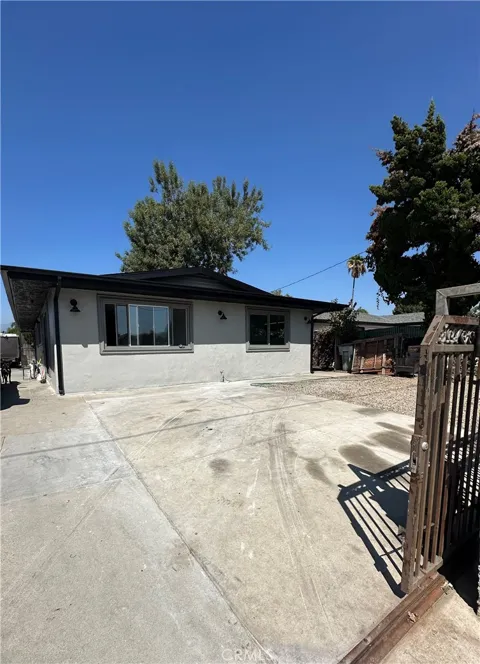 1684 W 8th