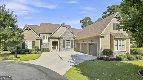 402 Vanderbilt PKWY