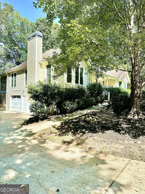 439 Abbington LN