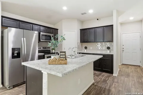4614 HEATHERS CROSS