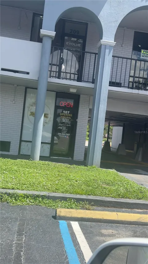 8421 S ORANGE BLOSSOM TRAIL #107