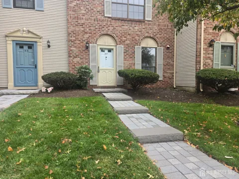 187 Hampshire Court