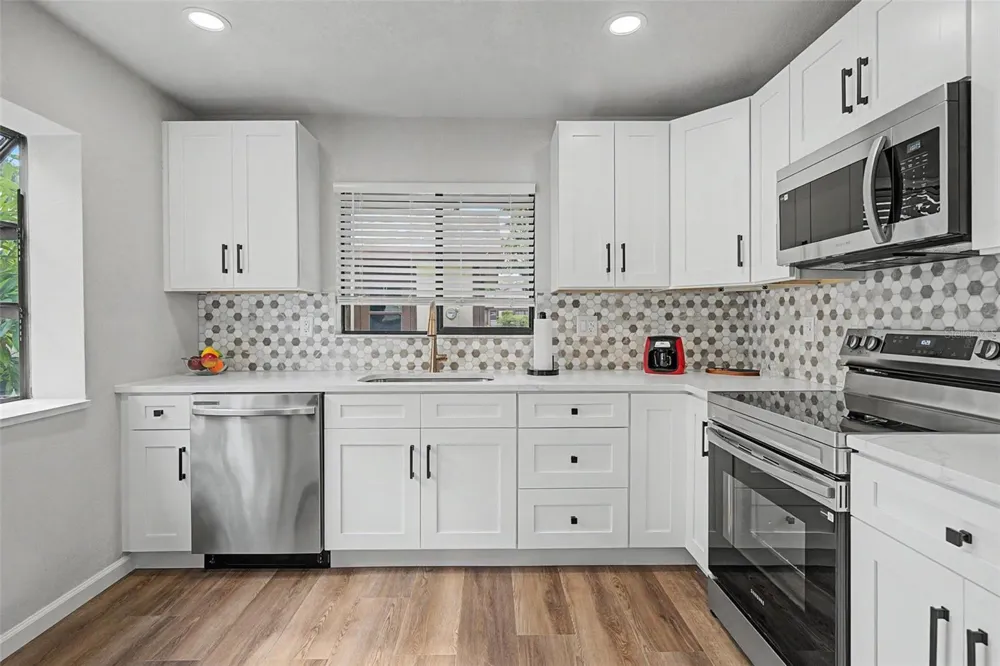 2218 BAY BERRY LANE Clearwater, FL 33763