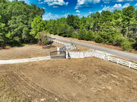 1235 Cade Highway