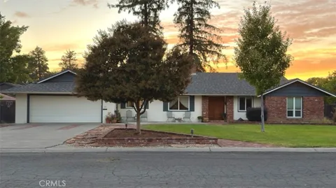 407 S Marshall