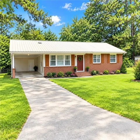 113 Pinecrest Street