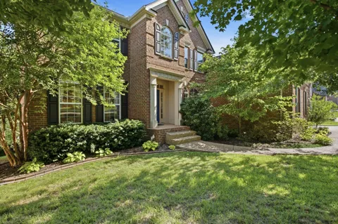 1122 Pin Oak Ln