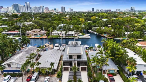 323 Hendricks Isle