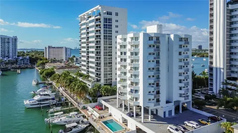 7933 West Dr #1025